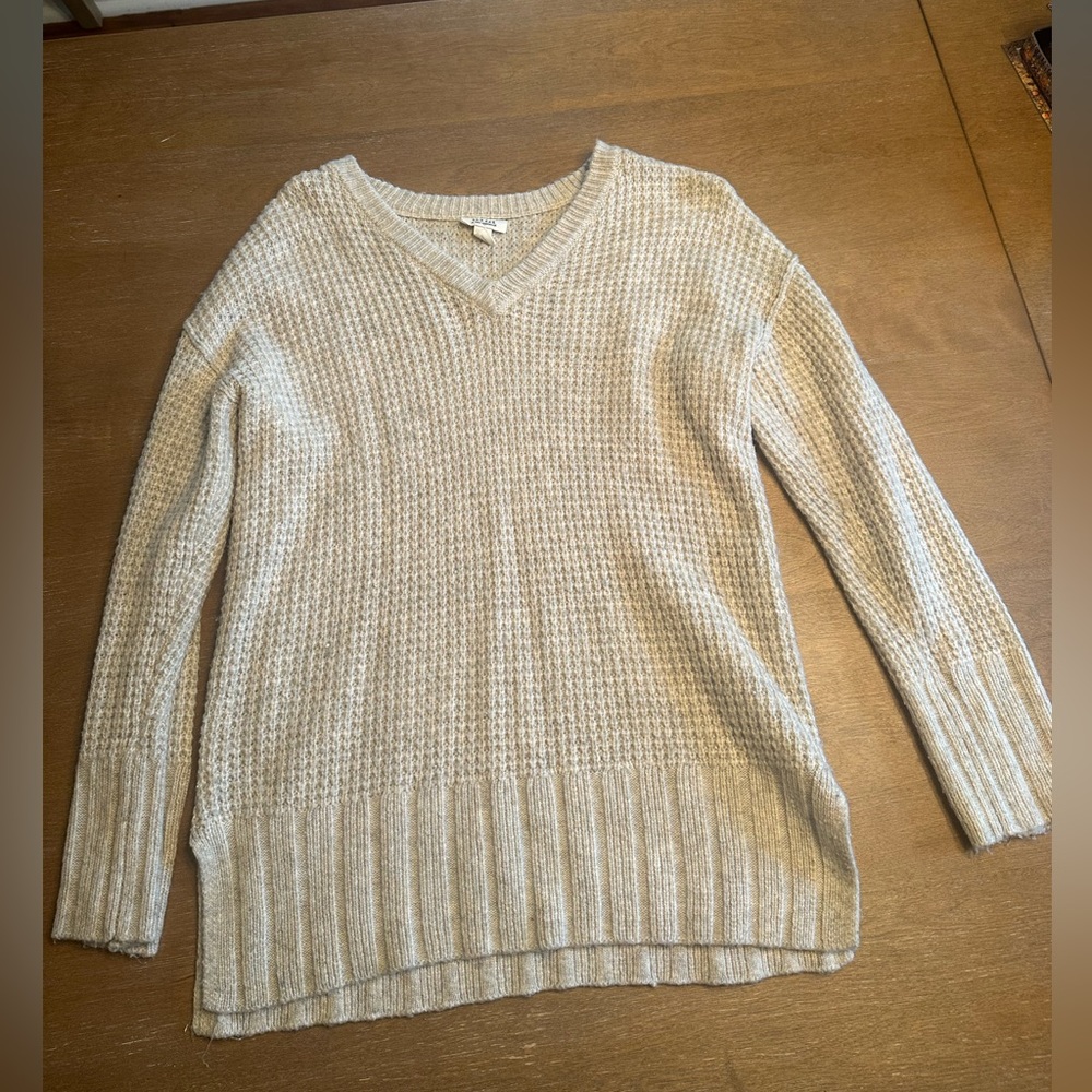 a.n.a Women's V-Neck Sweater - Cream